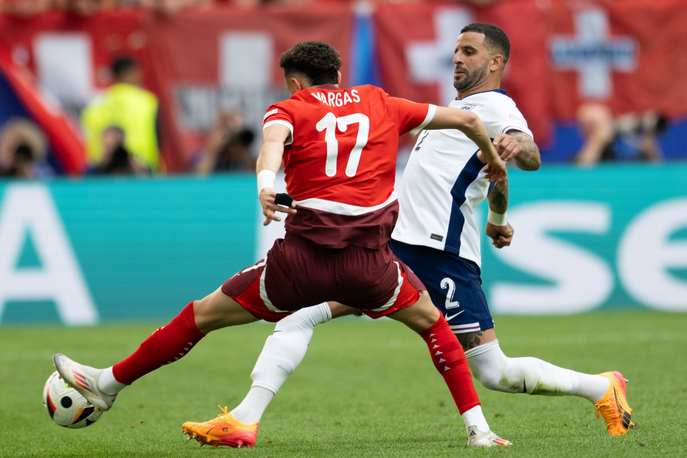 这份冷静不 这份冷静不